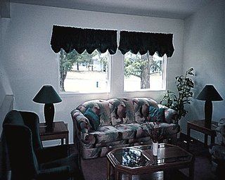 إنفيرمير Radium Valley Vacation Resort المظهر الخارجي الصورة