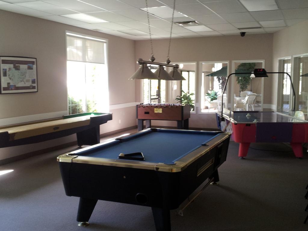 إنفيرمير Radium Valley Vacation Resort المظهر الخارجي الصورة